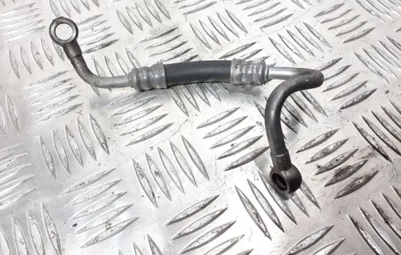 BMW 1 E81 E87 Turbo turbocharger oiling pipe/hose