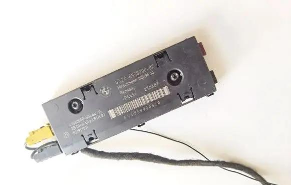 BMW 1 E81 E87 Antenna control unit 65206958900 65.20-6958900