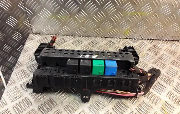 Mercedes-Benz A W169 Fuse box set 1695450001 A1695450001