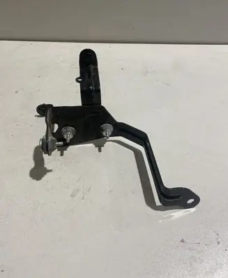 Ford Mustang VI ABS pump bracket GR3C2C304A