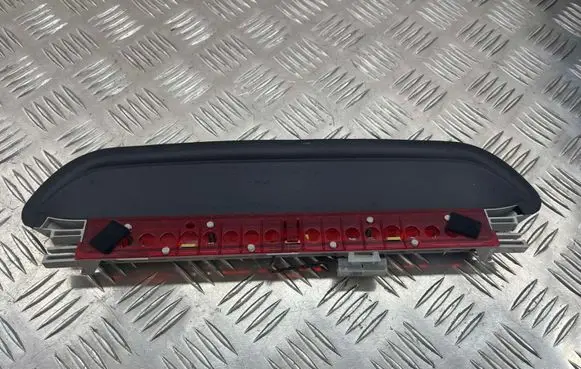 BMW 3 E90 E91 Third/center stoplight 021871