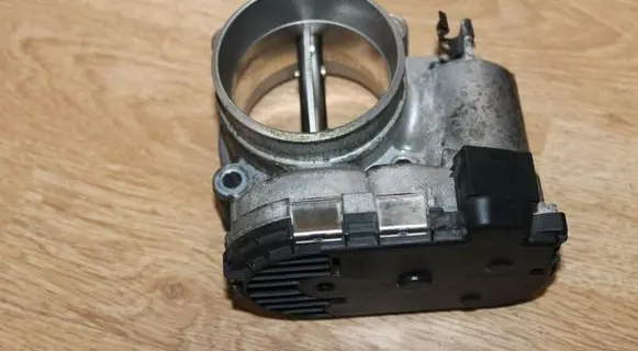 Mercedes-Benz C W203 Throttle valve 0280750045 1110980109