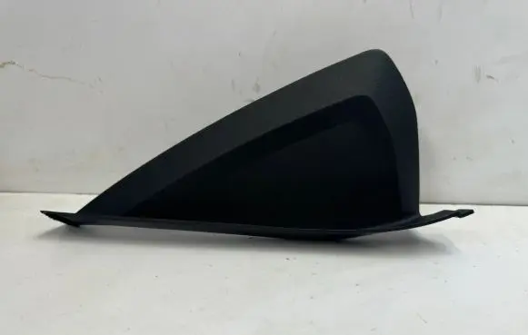 BMW 1 F40 Dashboard side end trim 6823270