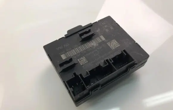 Volkswagen Golf VI Other control units/modules 5Q0959595E