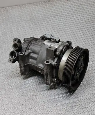 Renault Clio III Air conditioning (A/C) compressor (pump) 8200600122 SD6V12 4505809645