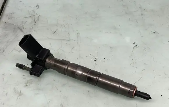 BMW X5 E70 Fuel injector 0445116024 7805428 13537805428