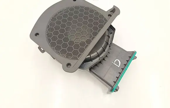 BMW X3 G01 Subwoofer speaker 6811926 6826950