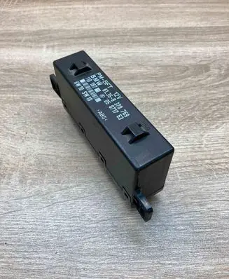 BMW 5 E39 Door control unit/module 8378769 05071753