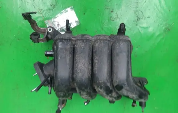 Toyota Corolla E140 E150 Intake manifold
