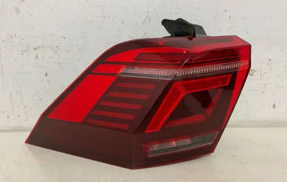 Rear/tail lights