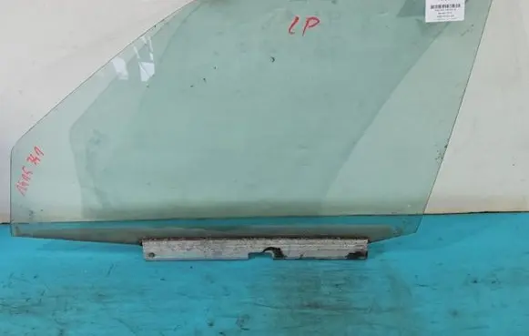 Mercedes-Benz 190 W201 Front door window glass four-door IMPRK1415341
