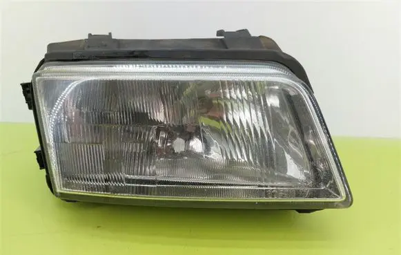 Audi A4 S4 B5 8D Headlight/headlamp 8D0941004E