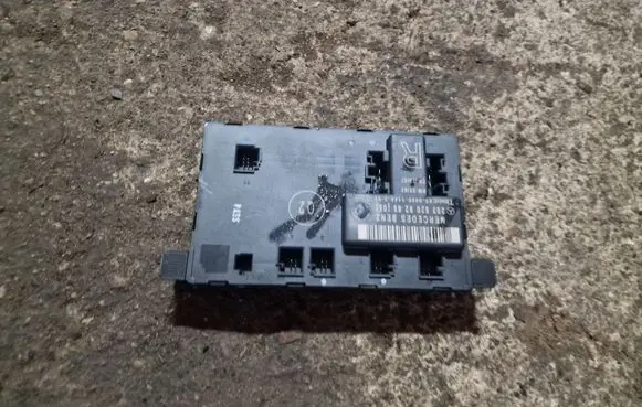 Mercedes-Benz CLC CL203 Comfort/convenience module 2038209285