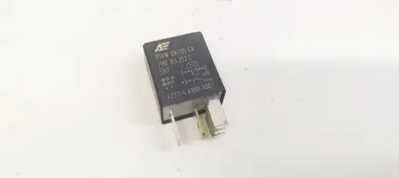 Audi TT TTS Mk2 Other relay 7M0951253C 95VW10K705EA