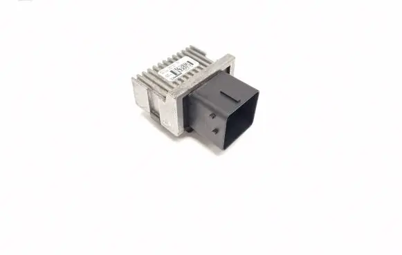 Peugeot 508 RXH Glow plug pre-heat relay 9663824880 AV6112A343BA