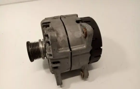 Audi A4 S4 B9 Generator/alternator 04L903024A 116075678 EG18S015