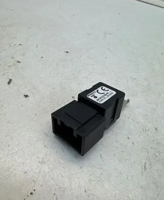 Renault Megane IV Other relay 283633384R 2162101222