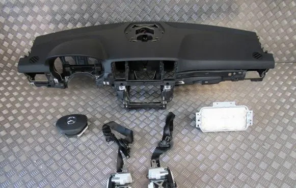 Mercedes-Benz GLE AMG (W166 - C292) Dashboard 