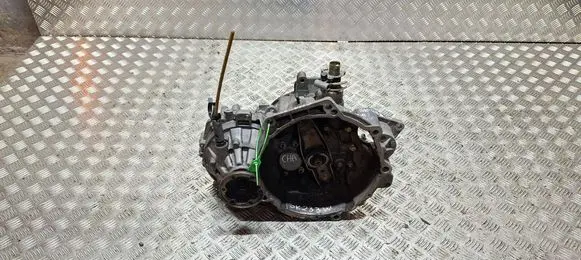 Volkswagen PASSAT B4 Manual 5 speed gearbox S25147024 CHA