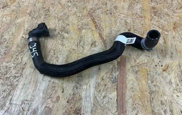 Land Rover Evoque II Engine coolant pipe/hose K8D28C481BA