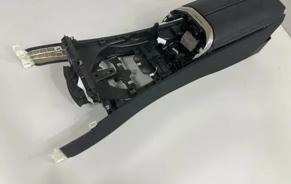 BMW 7 G70 Center console 5A2C0F8