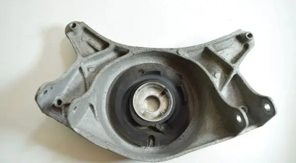 Audi A4 S4 B8 8K Front upper strut mount 8R0412383