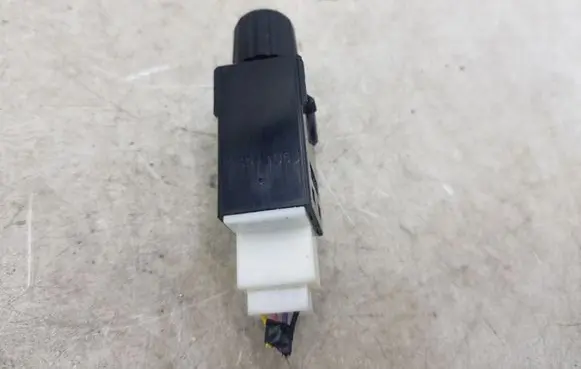 Lexus IS 220D-250-350 Other switches/knobs/shifts 3591U5D