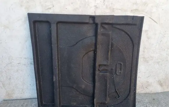 Trunk/boot mat liner