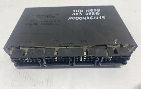 Mercedes-Benz Vito Viano W638 Comfort/convenience module A0004461119