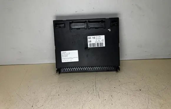 Mercedes-Benz ML W163 Fuse module 1635450016 05371058