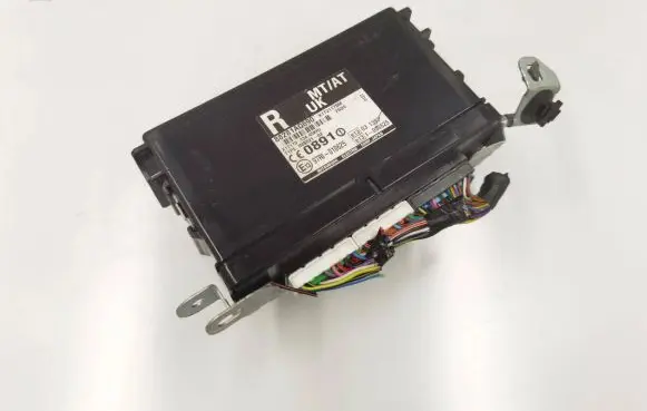 Subaru Outback Comfort/convenience module 88281AG690