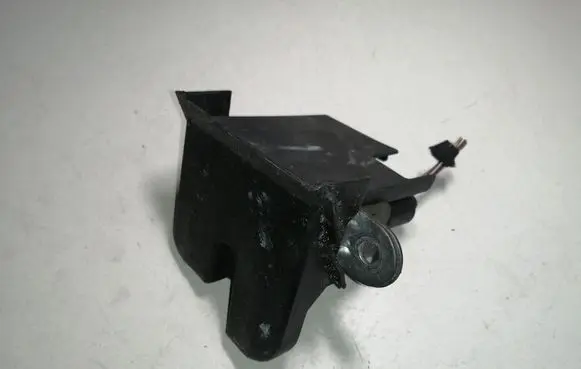 Volkswagen Golf VII Tailgate/trunk/boot lock/catch/latch 5G6827505