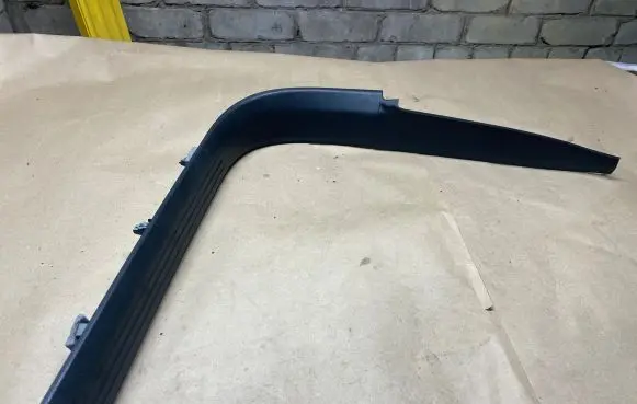 Volvo V40 Front sill trim cover 31267988 31102347
