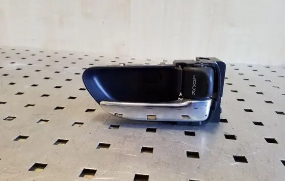 Subaru Outback Front door interior handle
