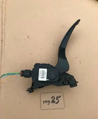 Ford Ranger Accelerator throttle pedal AB399F836AB