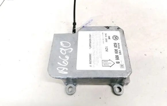 Volkswagen PASSAT B5 Airbag control unit/module 6Q0909605B 5WK42869