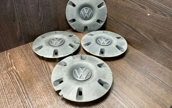 Volkswagen Crafter R16 wheel hub/cap/trim HVW9064010025