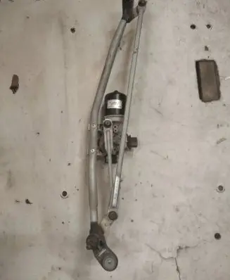Dacia Sandero Front wiper linkage and motor 2888004410R