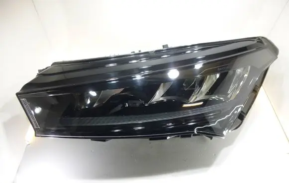 Skoda Enyaq iV Headlight/headlamp 5LB941015F 1EX01477371