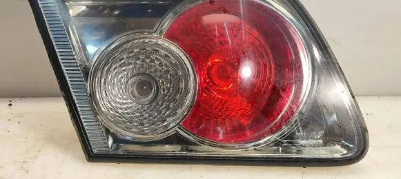 Tailgate rear/tail lights