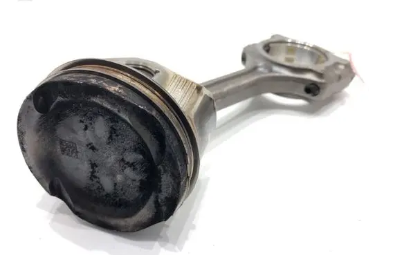 Nissan Qashqai J12 Piston with connecting rod HR13DDT