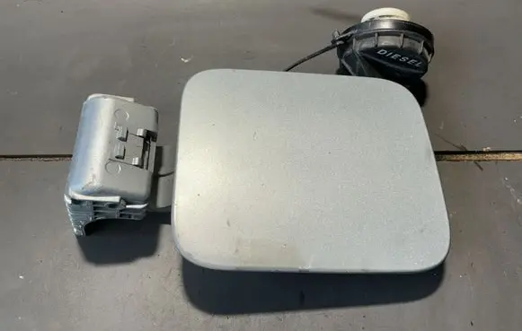 Hyundai Sonata Fuel tank cap 695103K000