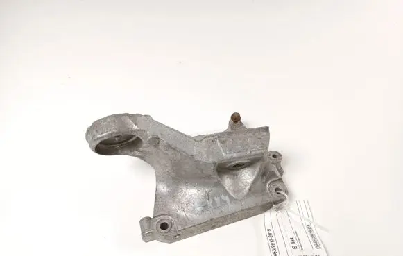 Mercedes-Benz G W461 W463 1st Gen Engine mounting bracket A2782230000