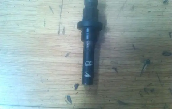Mercedes-Benz S W126 Fuel injector 0437502010
