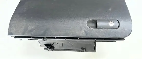 Volkswagen Touareg II Glove box 7P1857097 7P1857114G81U 7P1857114G