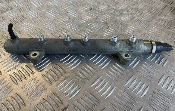 Fuel main line pipe