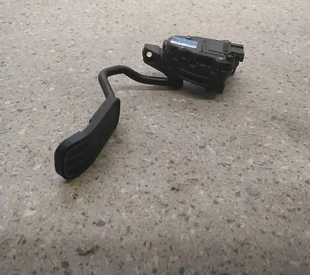 Volkswagen Sharan Accelerator throttle pedal 7M3723507B YM219F836FA