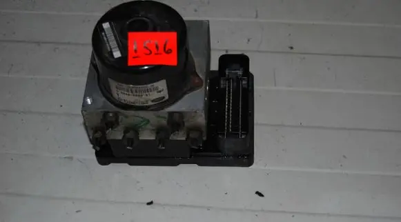 Ford Focus ABS Pump 2M512M110EE