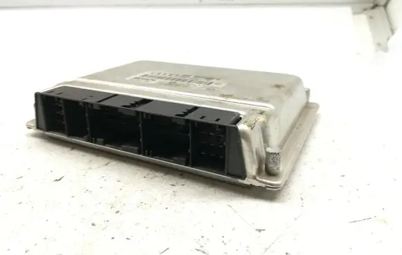 Audi A4 S4 B7 8E 8H Engine control unit/module 8D0907401H 0281001834