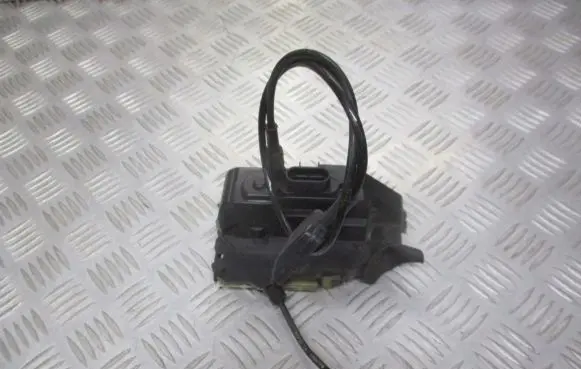 Renault Scenic II - Grand scenic II Front door lock